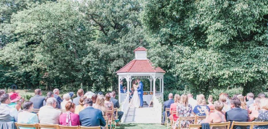 Sheene Mill Couple Wedding