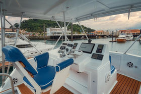 41ft Viking boat fishing rental in Panama City, Panama