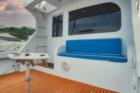 41ft Viking boat fishing rental in Panama City, Panama