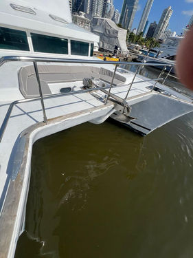 Panama boat rental yacht party catamaran on 43ft Lagoon VIP in Panama