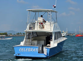 Panama yacht charter boat party