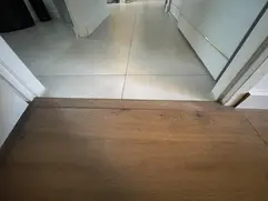 Plinthe seuil de porte en chene massif sur mesure