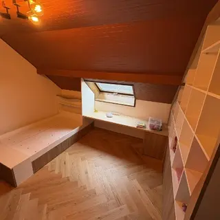 Amenagement chambre enfant deco sur mesure bureau etagere bibliotheque