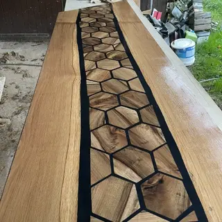 Table plateau bureau plan de travail bois noyer massif et résine epoxy