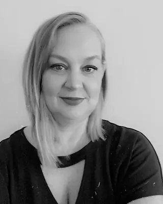 Kim Dixon_edited.jpg