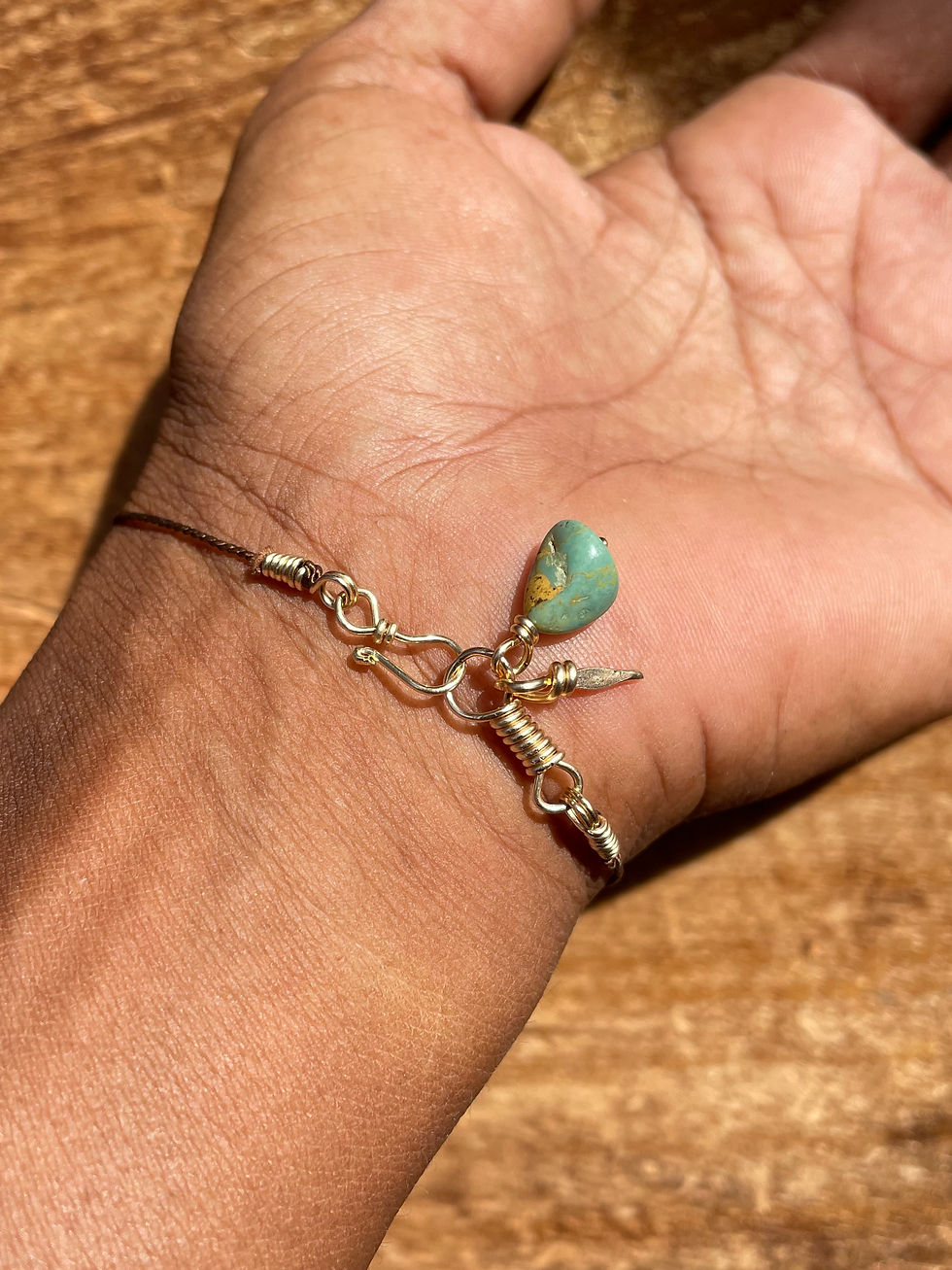 Miniature : Bracelet fil de soie & Turquoises d'Arizona