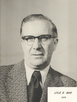 1975 Lyle E. Aho