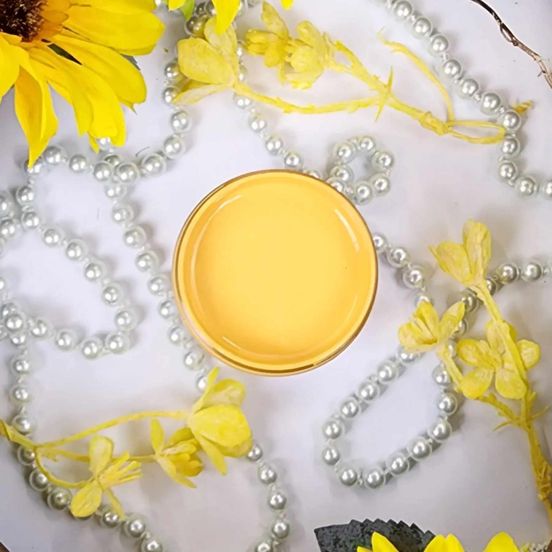 Tuscan Sun mineral paint swatch with pearls and flowers