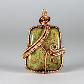 wire wrapped unakite pendant