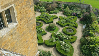 Cotswolds Guided Tours | Beautiful Gardens