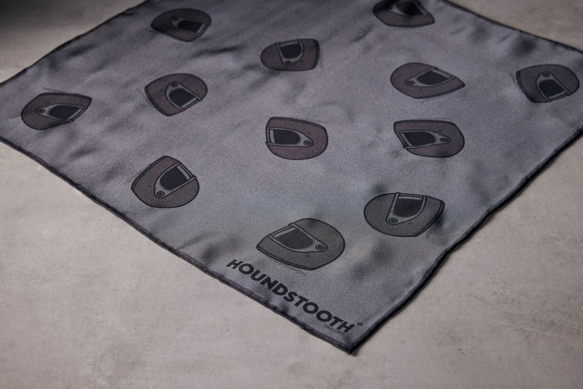 Pocket Square – Grey Helmet