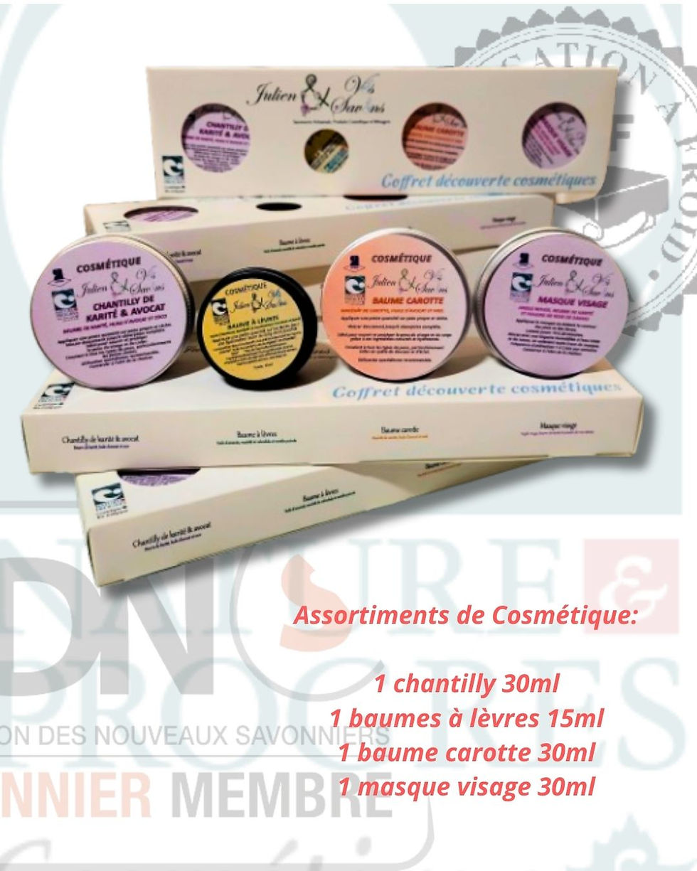 Un assortiment de cosmétiques naturels pour une beauté tout en douceur