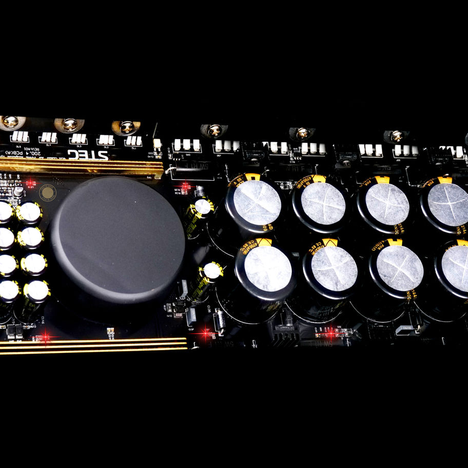 Internal circuit board of the Steg QK200.4 Class AB car amplifier