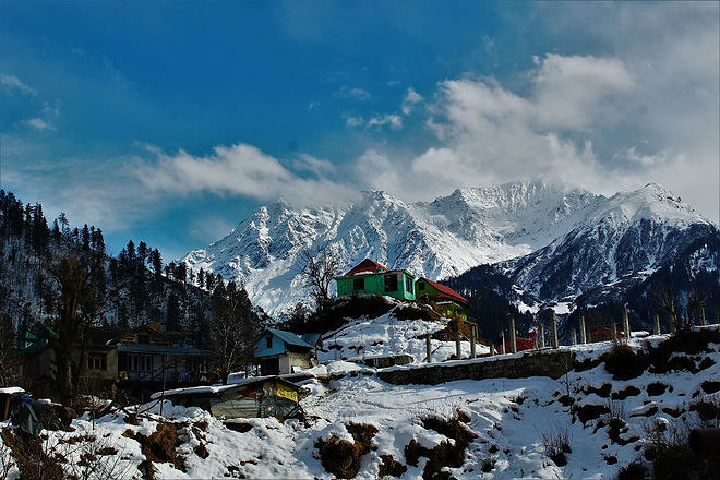 view-at-entrance-to-Tosh-himachal-prades