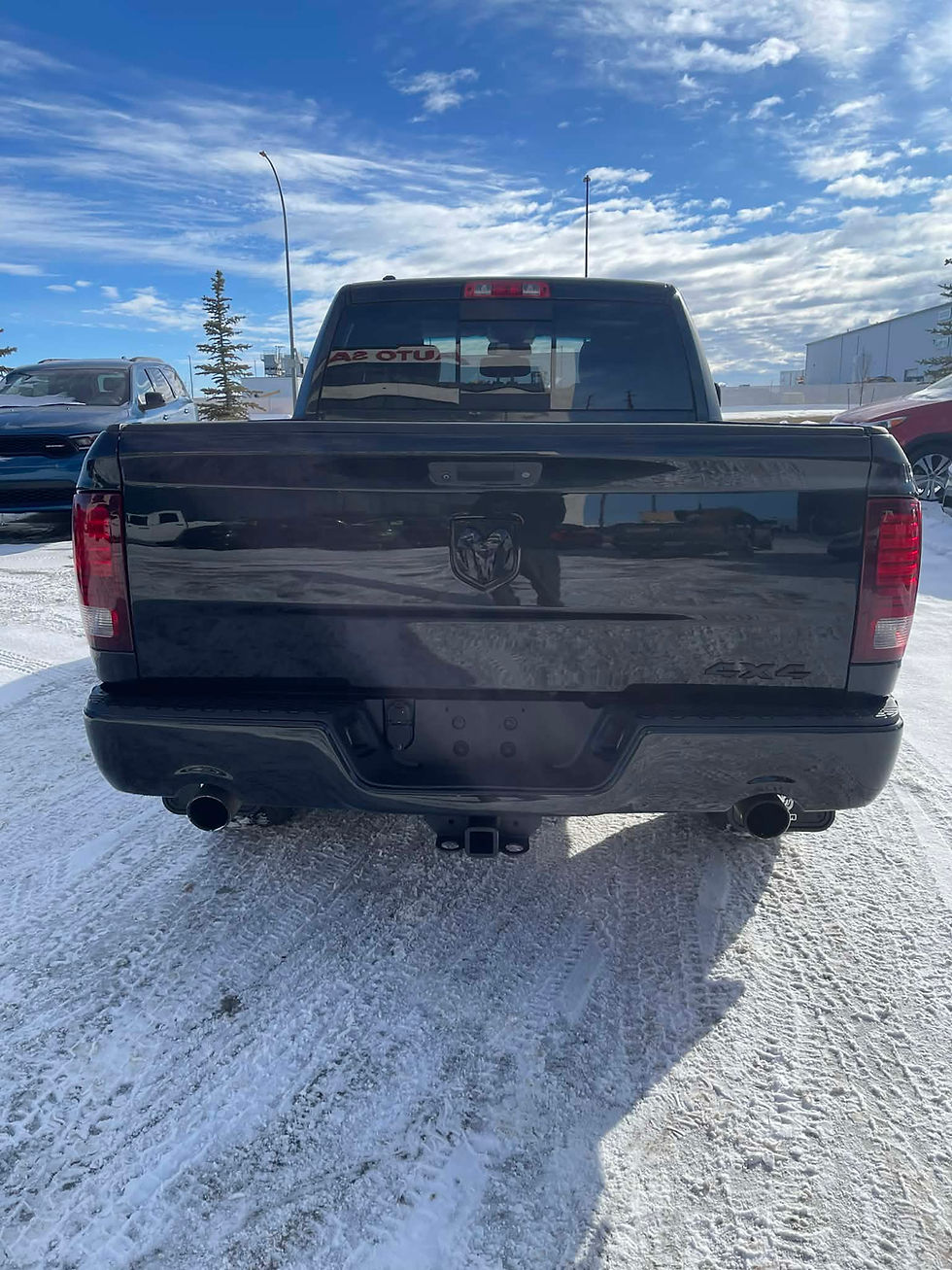 Thumbnail: 2016 Dodge Ram 1500 Sport 5.7L HEMI V8  8-Speed 4x4 Quad Cab  6.5f box