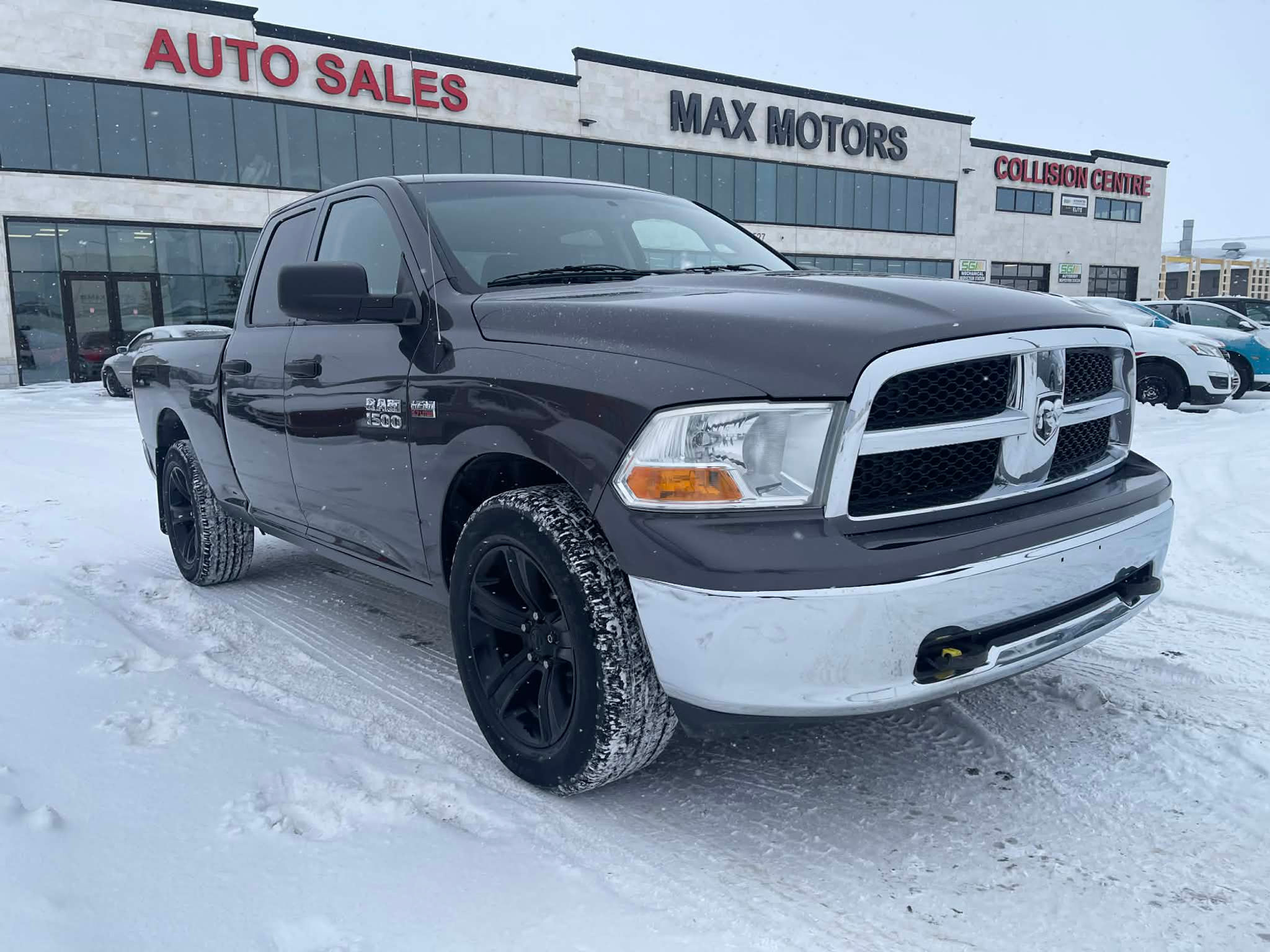 2010 Dodge Ram 1500 5.7L 4x4 6speed, 6 seats 171,922KM