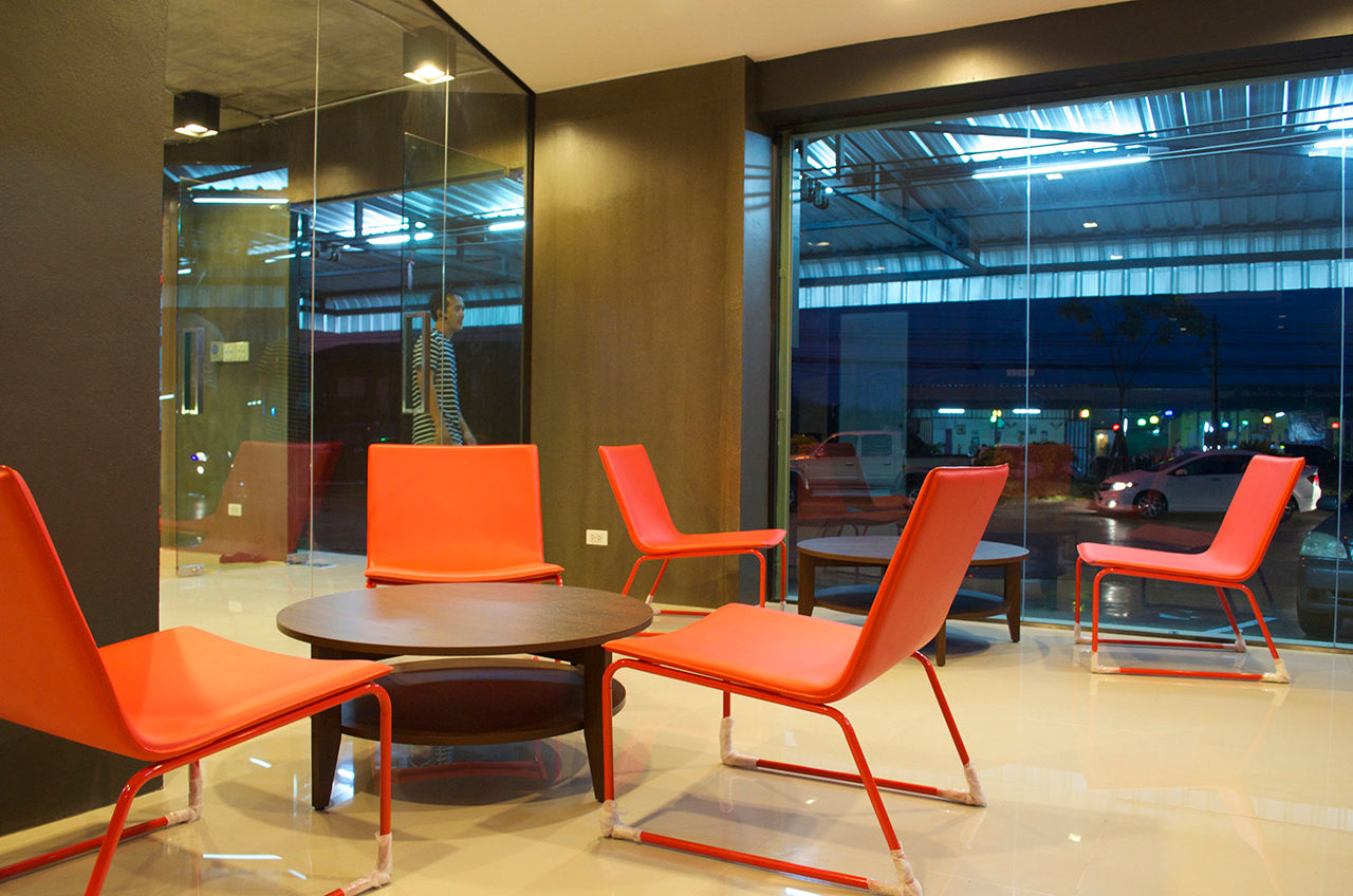ECU SHOP MAX Showroom Design