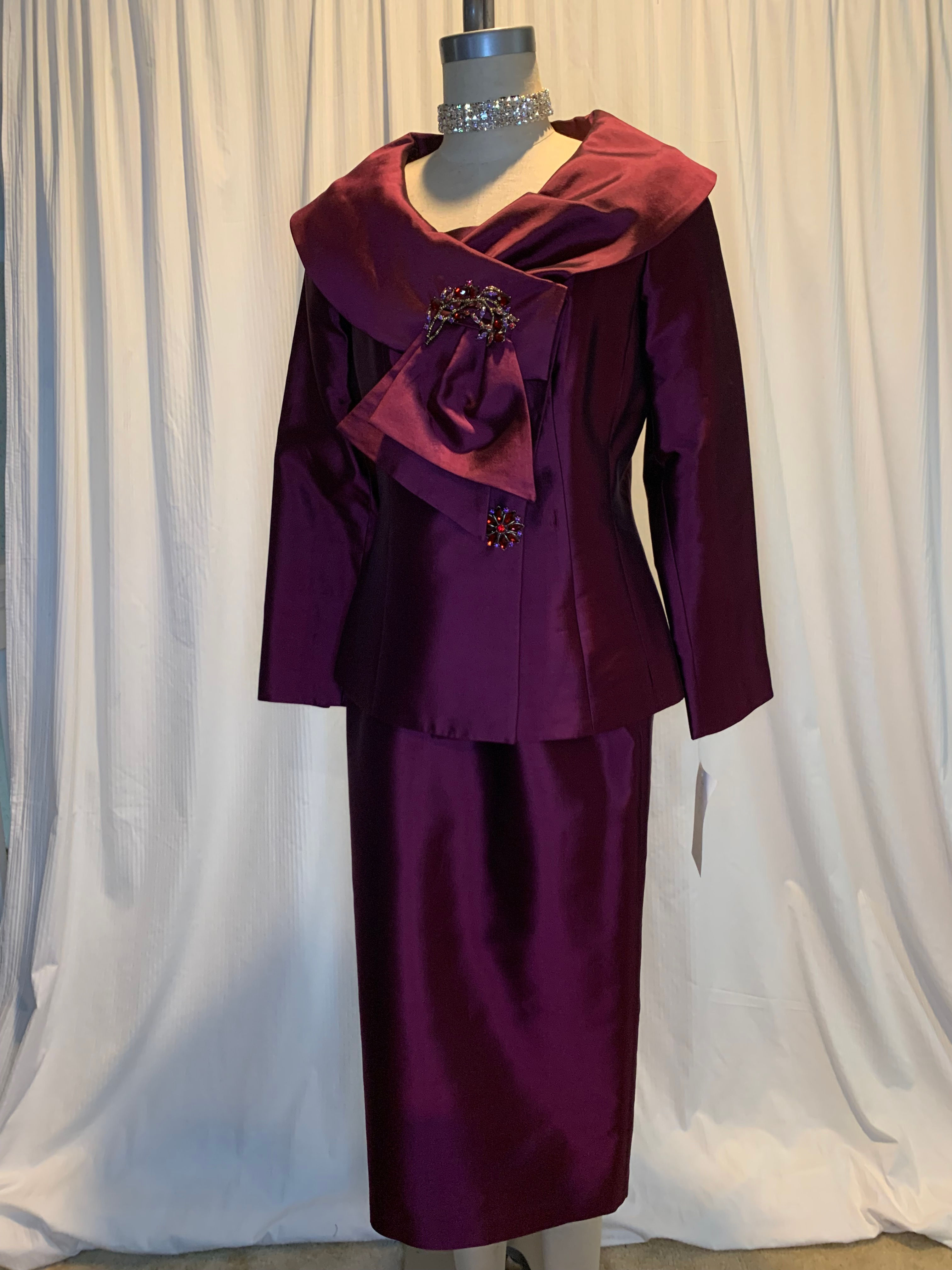 Lily and Taylor  7662