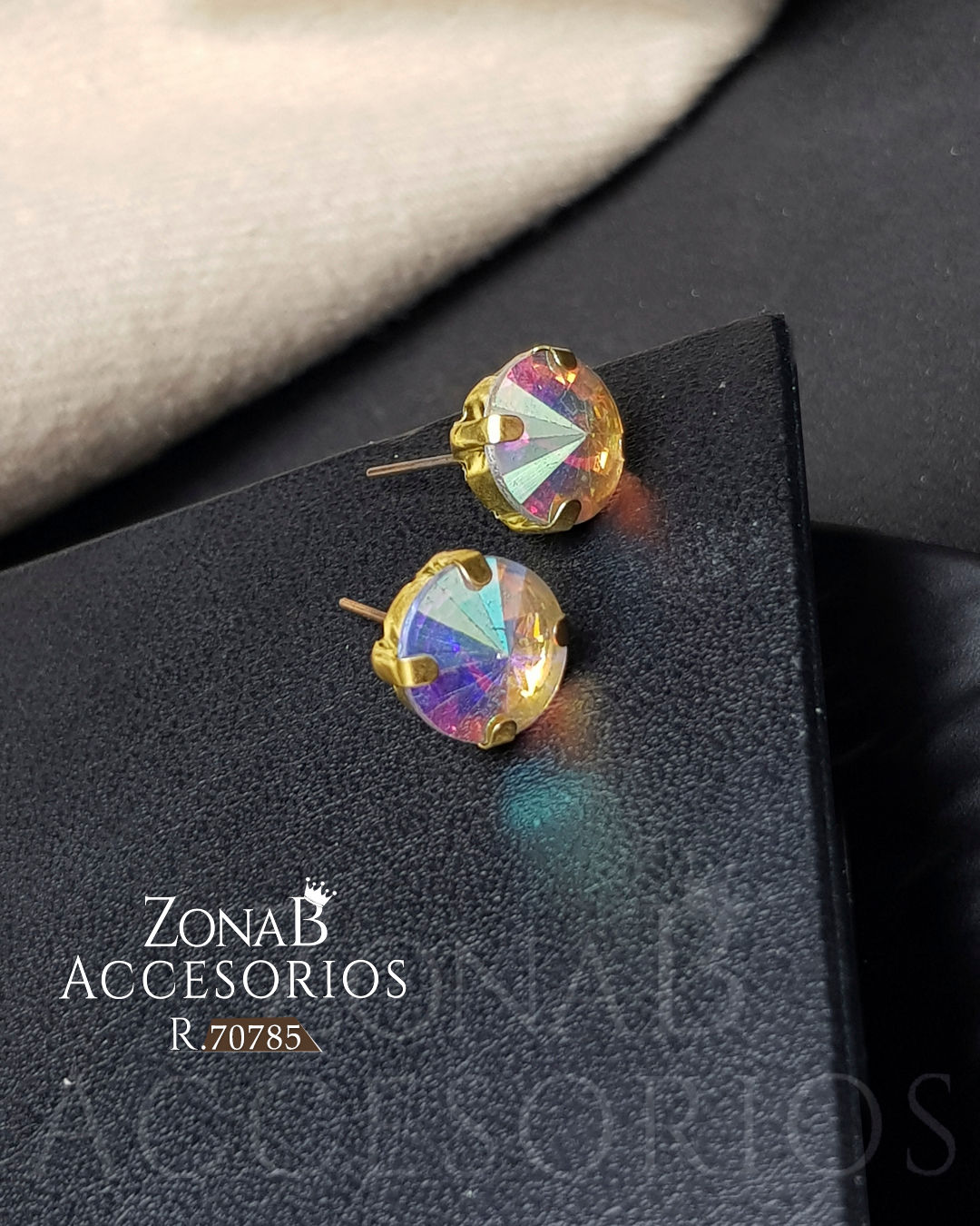 Zarcillos Elegantes R.70785 Tornasol con base dorado