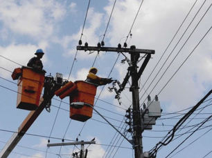 Apagão atinge bairros de Manaus e dois municípios do interior