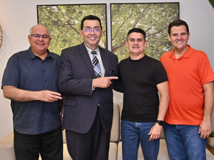 Assembleia de Deus surpreende ao anunciar apoio a David, mesmo depois de Silas Câmara levar o Republicanos para Roberto Cidade