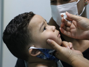 Baixa procura por vacina contra poliomielite no AM preocupa autoridades