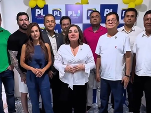 Bolsonaristas se reúnem em vídeo pró-Bolsonaro para afastar boatos de racha