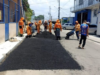 Prefeitura de Manaus recupera ruas no bairro Tancredo Neves e melhora mobilidade na zona Leste