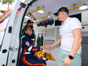 David entrega novas ambulâncias para o Samu e leilão de sucatas rende quase meio milhão de reais