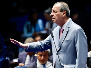 Omar diz que “bets” estão arruinando famílias e devem ser suspensas até que sejam regulamentadas