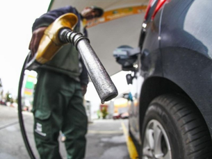 Gasolina sobe 3% e fica acima de R$ 5 na primeira semana de 2023