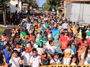 Prefeitura realiza caminhada alusiva ao Dia Internacional de Combate ao Trabalho Infantil