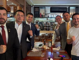 Maioria da direita do AM não comparece a ato de Bolsonaro