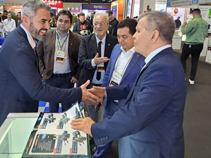 Bosco Saraiva se empenha pessoalmente na maior feira de eletrodomésticos do país para atrair novos investimentos à Zona Franca de Manaus