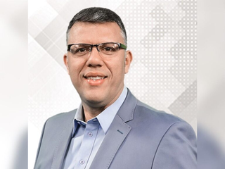Silas Câmara vai se afastar por três meses do mandato para cuidar da campanha de Omar Aziz ao Governo; vereador da Igreja Universal assume