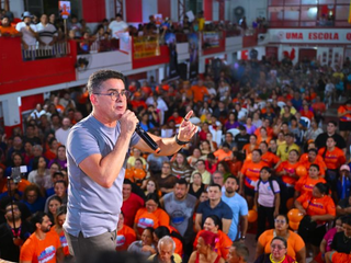 David reúne moradores da zona Leste na quadra de A Grande Família e detalha propostas para levar aos municípios projetos que deram certo em Manaus