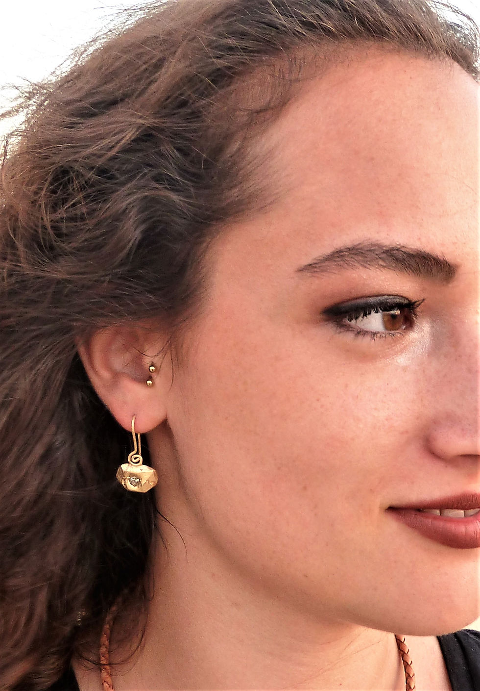 עגילים מיוחדים אסימטריים