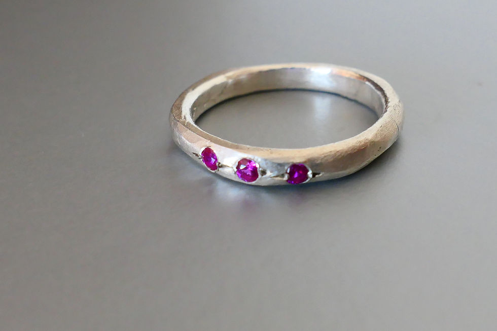 Thumbnail: Silver band ring, 3 Rubi Zirconia brushed finish.