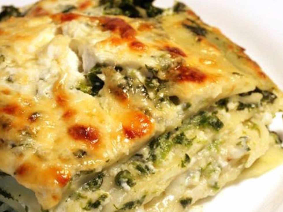 Lasagne al ragù bianco con crema di asparagi