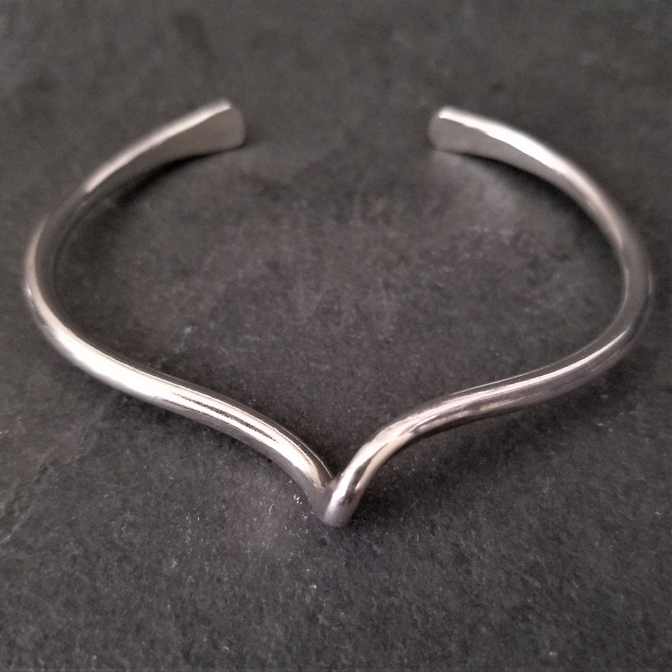 Thumbnail: Center Twist Cuff(WS)