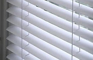 Mini blind cleaning