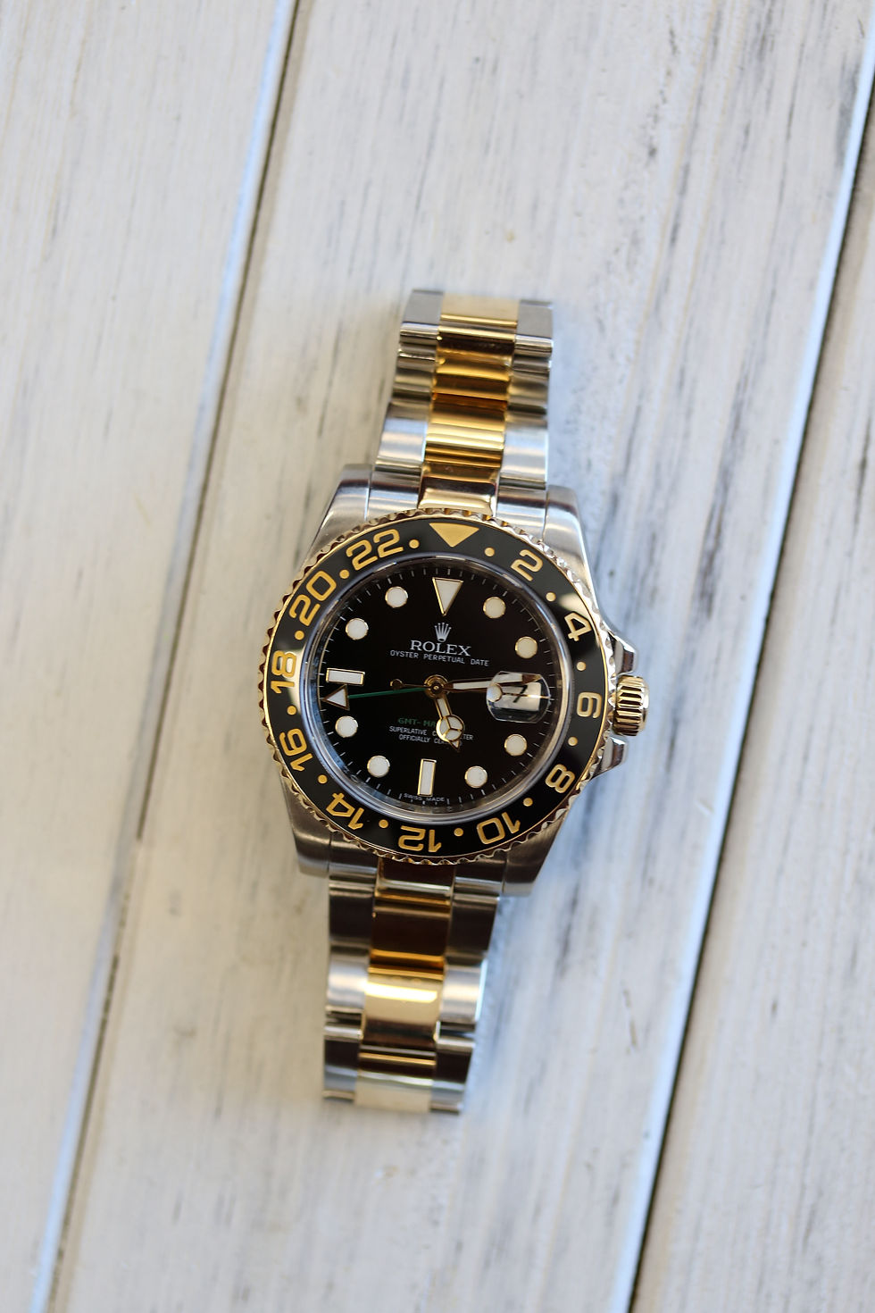 Is it Better to Pawn or Sell My Stuff When I Need Money Right Away?