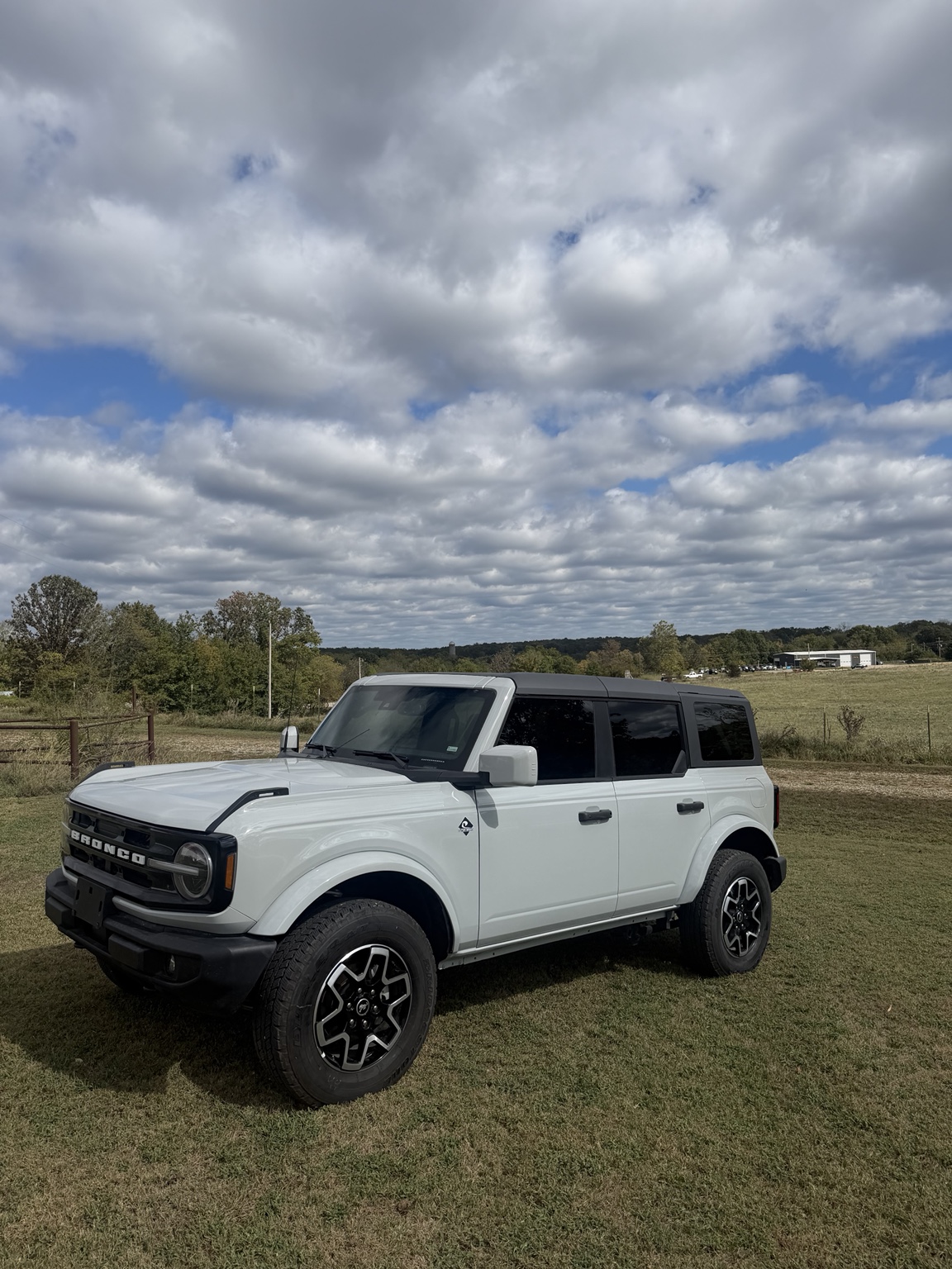 2026 Ford Bronco Outer Banks front three-quarter view