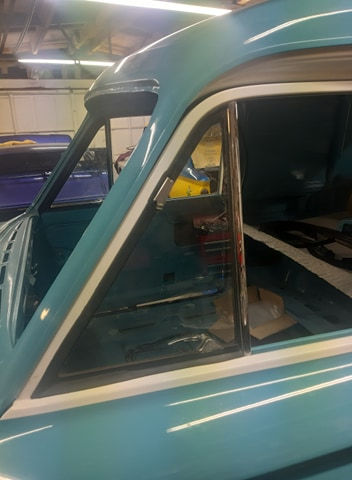 Thumbnail: Hillman Imp Saloon Opening Back Light 1/4 Vent Seal Pair