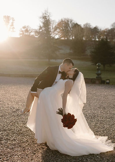 Bride & Groom Couple Photos, planned by Weddings by Holly Rose