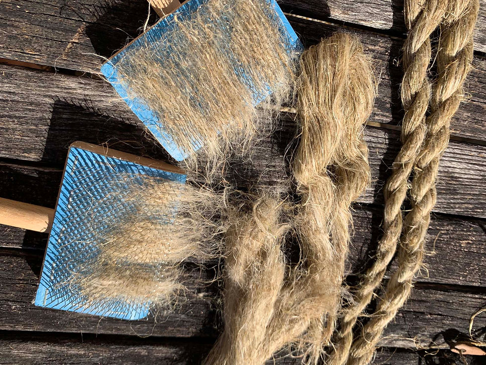 Workshop Brennnesselfaser spinnen - Mechthilde Fintrup