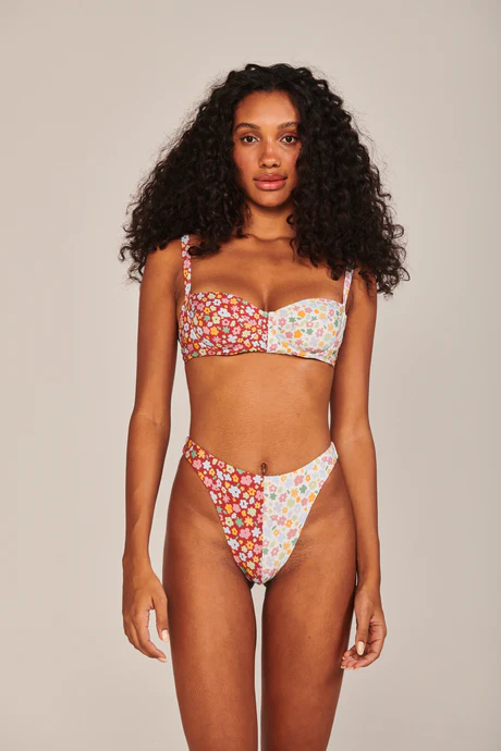 biquini estampa floral, uma tendência