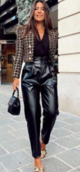 calça de couro e xadrez, look tendência que funciona muito bem no inverno