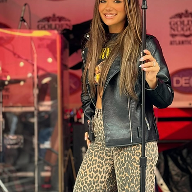 Live Music: Ellieanna V