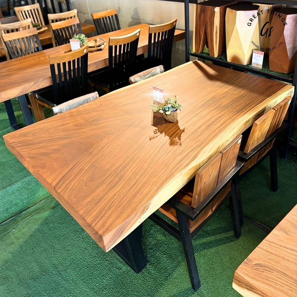 Thumbnail: André Dining Table